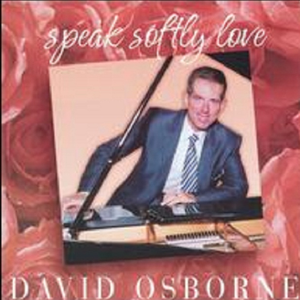 扒开她粉嫩的小缝尿进去微博
